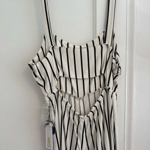 Amuse Society black and white jumper, new with tags